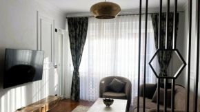 Luxurious apartment plus parking in the city center